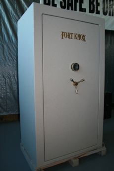 Fort Knox Defender Gun Safe 7241 Showroom Model Safe